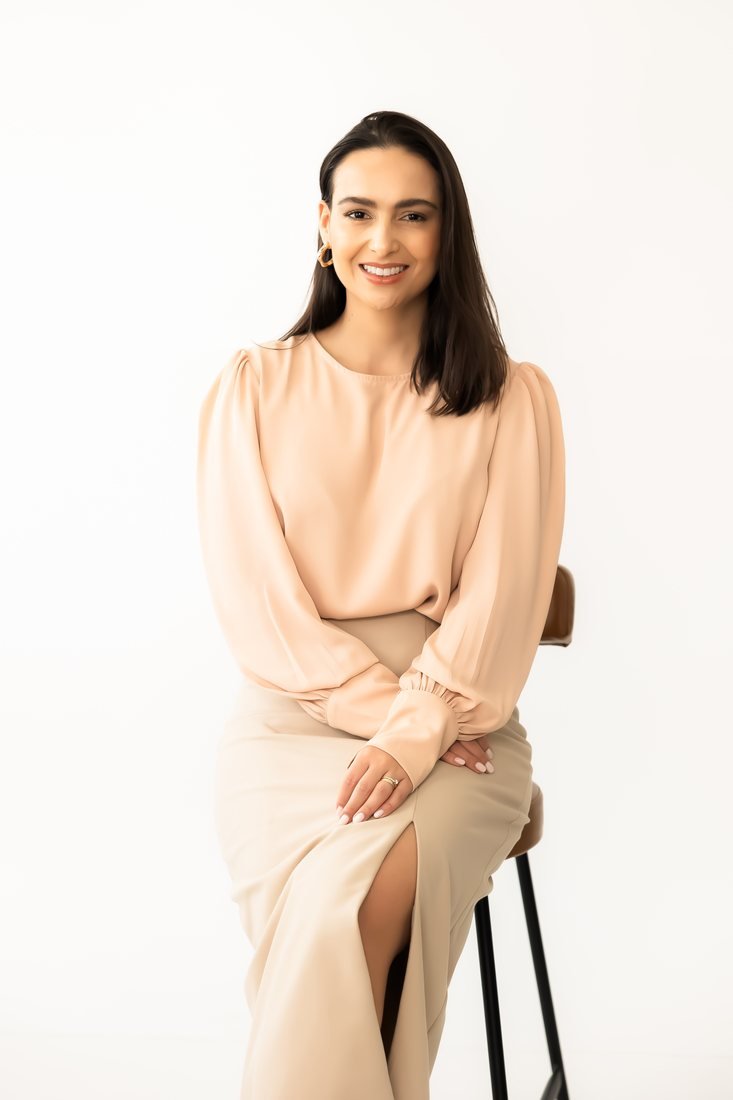 Dra. Aliny Barbosa Furtado, advogada em Itajaí/SC